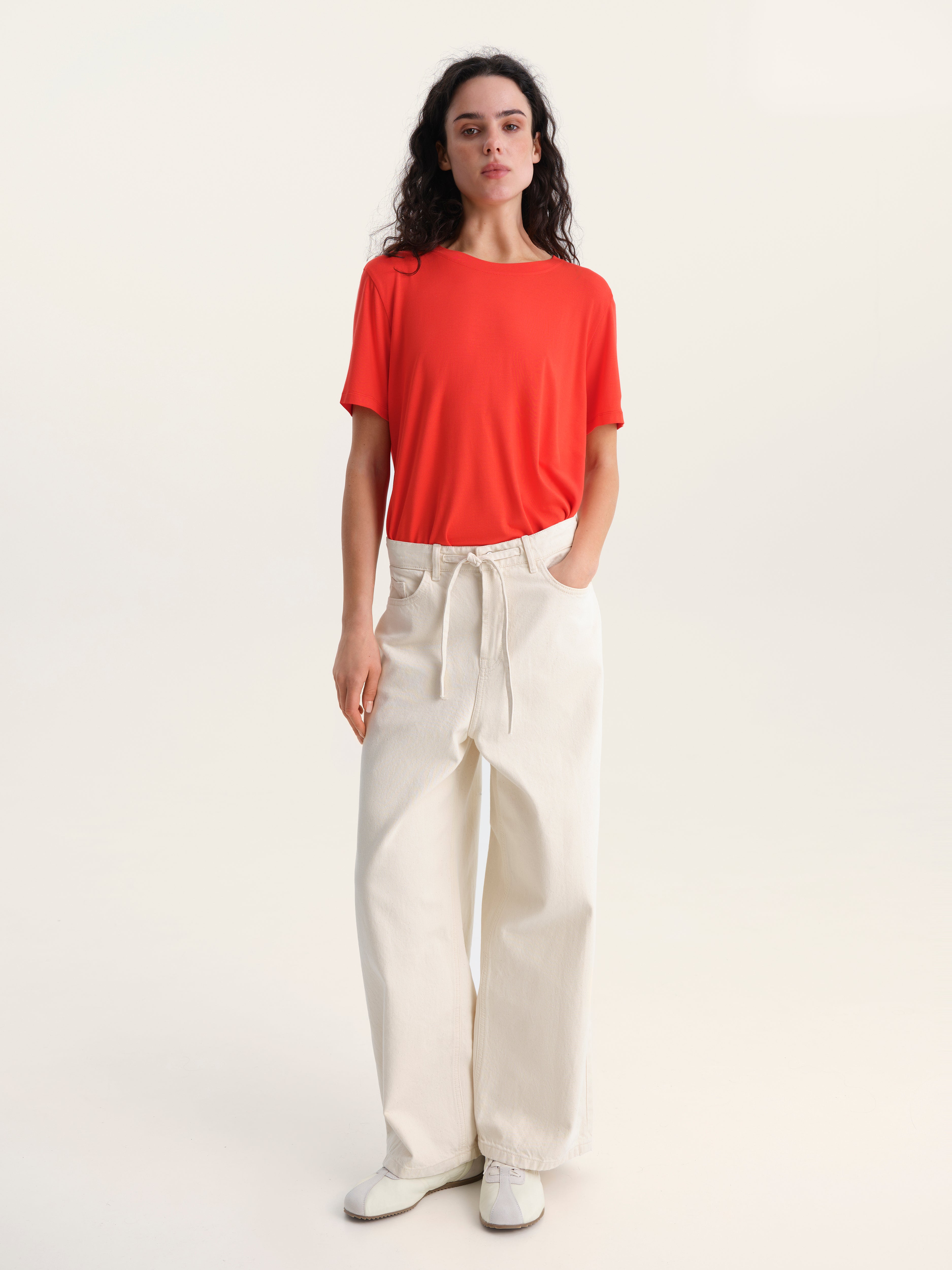 Loose-Fit Jeans in Ivory